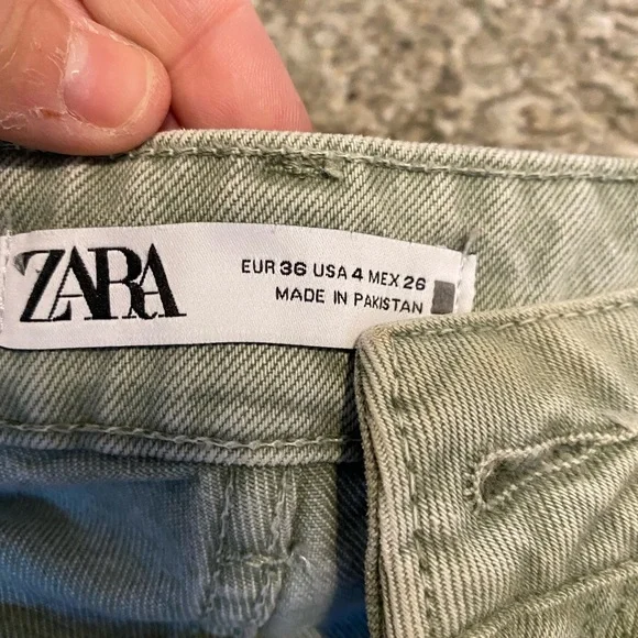 Zara distressed jeans - Picture 3 of 12
